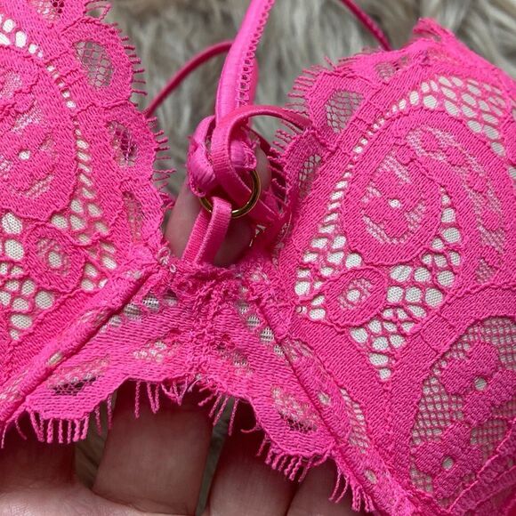 Victoria’s Secret Lace/Mesh Very Sexy Push up Bra - Lace Hot Pink - Picture 11 of 12